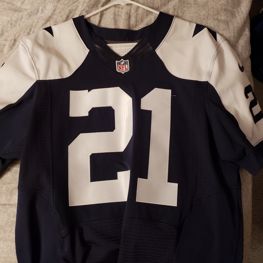 Nike Authentic Ezekiel Elliott Jersey Size 40(Med)